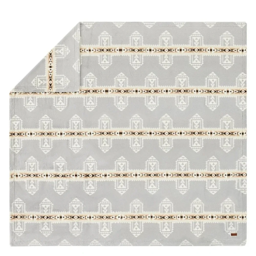 Pendleton Faux Fur Luxe Blanket QUEEN 98